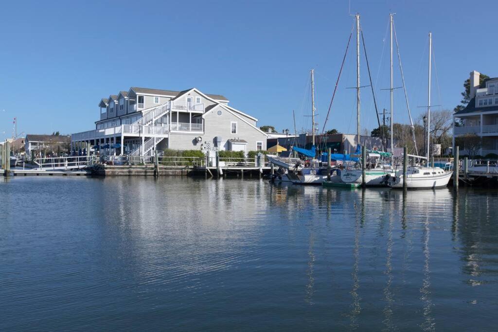 Beaufort Harbour Suites East Lodge エクステリア 写真